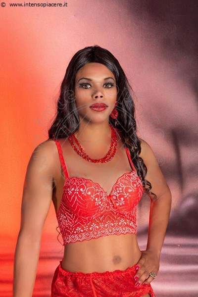 Foto Naomi Fire  Trans 353 3124860